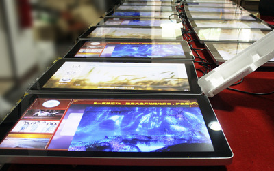 【工厂生产22寸壁挂广告机 电梯/楼宇量身打造 传媒公司放心的产品】价格,厂家,图片,广告机,广州本狮电子-